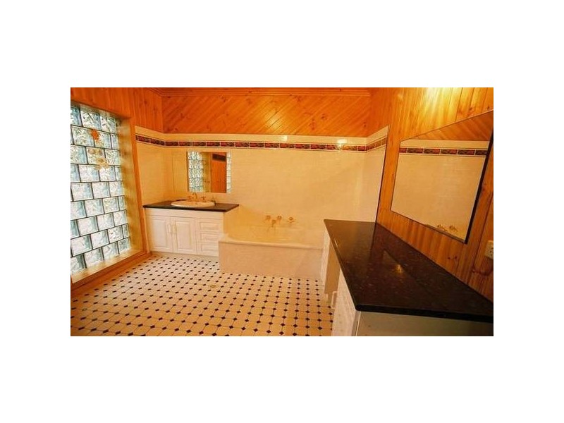 1 Outram Ave, Kyabram VIC 3620