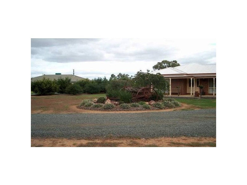 Weller Road, Lancaster VIC 3620