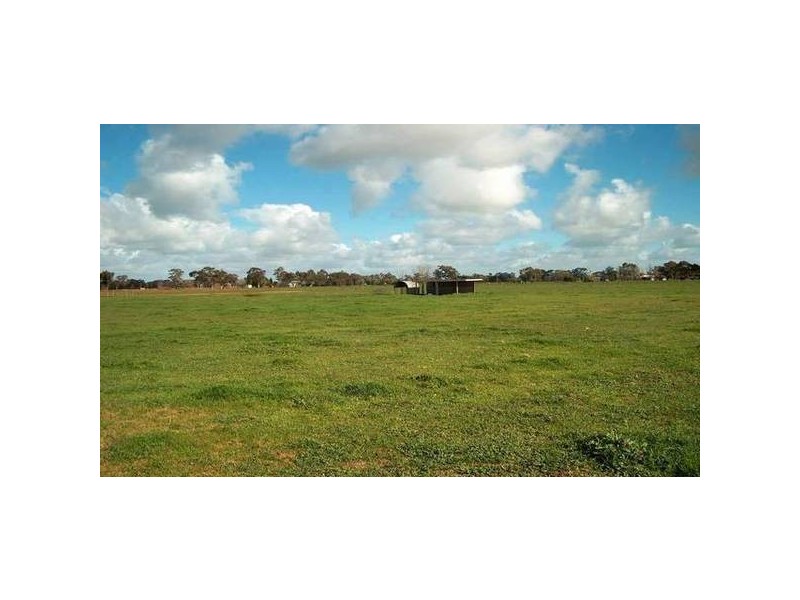 Mcleod Road, Tongala VIC 3621