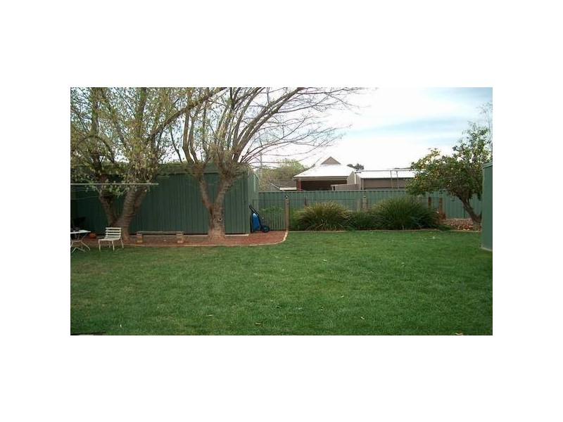 33 Lewry Street, Kyabram VIC 3620