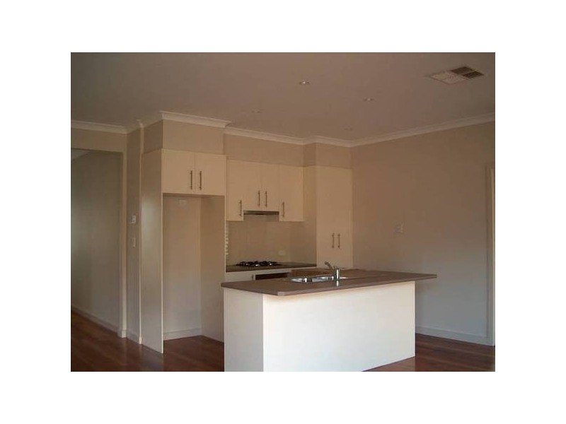 3/132 Fenaughty Street, Kyabram VIC 3620