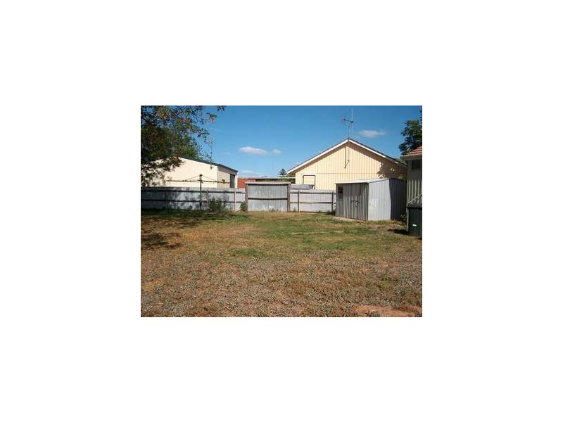 12 Sawers Ave, Kyabram VIC 3620