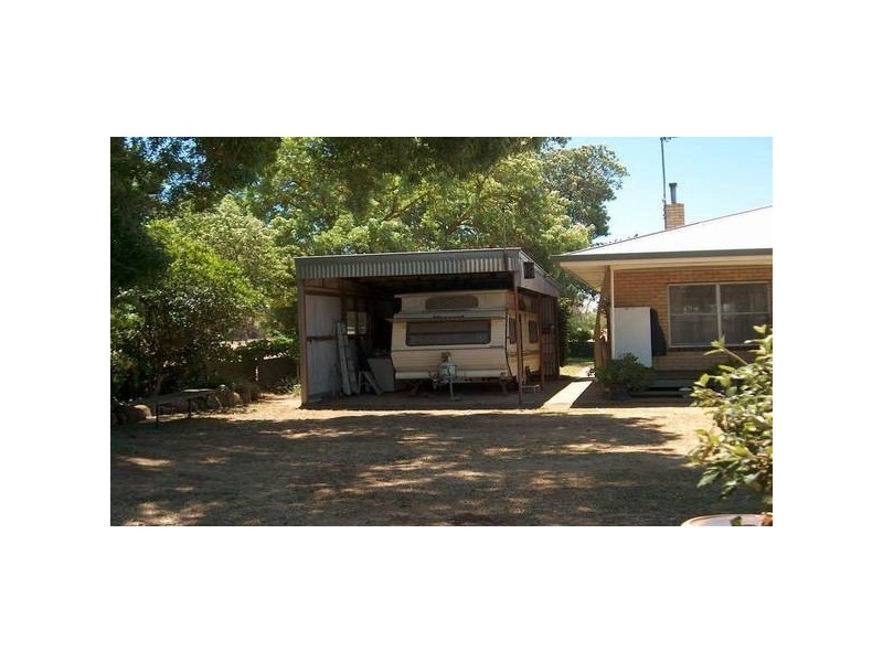 1933 Mcbain Road, Koyuga VIC 3622