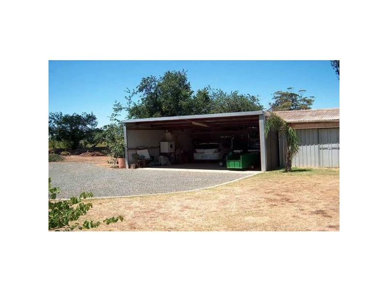 1933 Mcbain Road, Koyuga VIC 3622