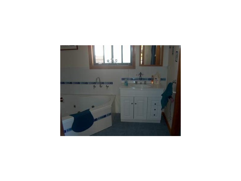 36 Edis Street, Kyabram VIC 3620