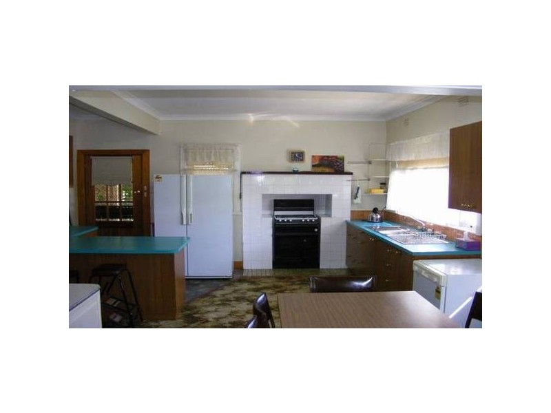 10 Hawkins Street, Kyabram VIC 3620