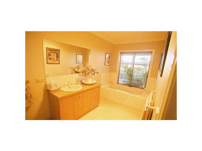 825 Henderson Road, Tongala VIC 3621