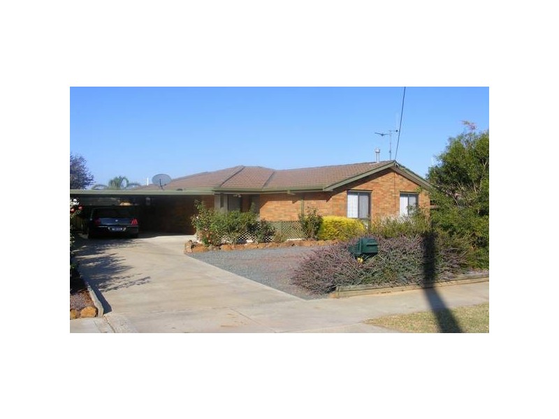 8 Banyule Court, Kyabram VIC 3620