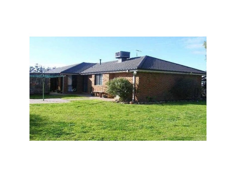 2 Crow Cresent, Kyabram VIC 3620