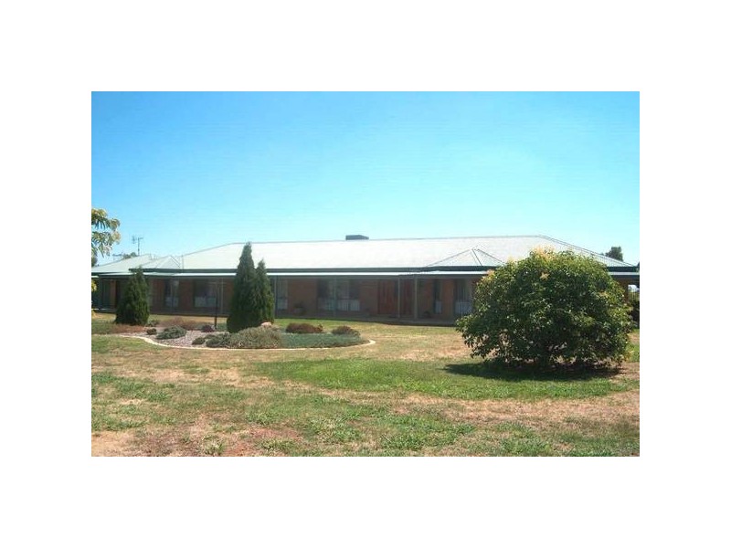 3 Carmaria Drive, Kyabram VIC 3620