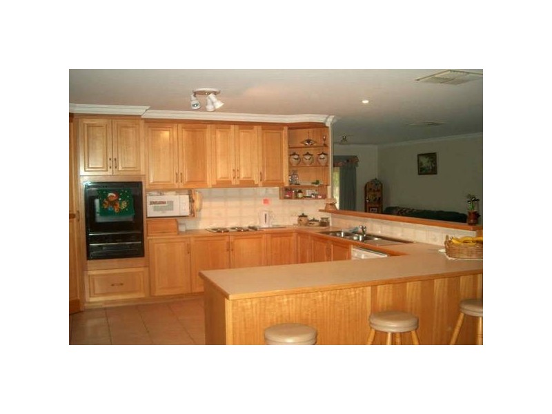 3 Carmaria Drive, Kyabram VIC 3620