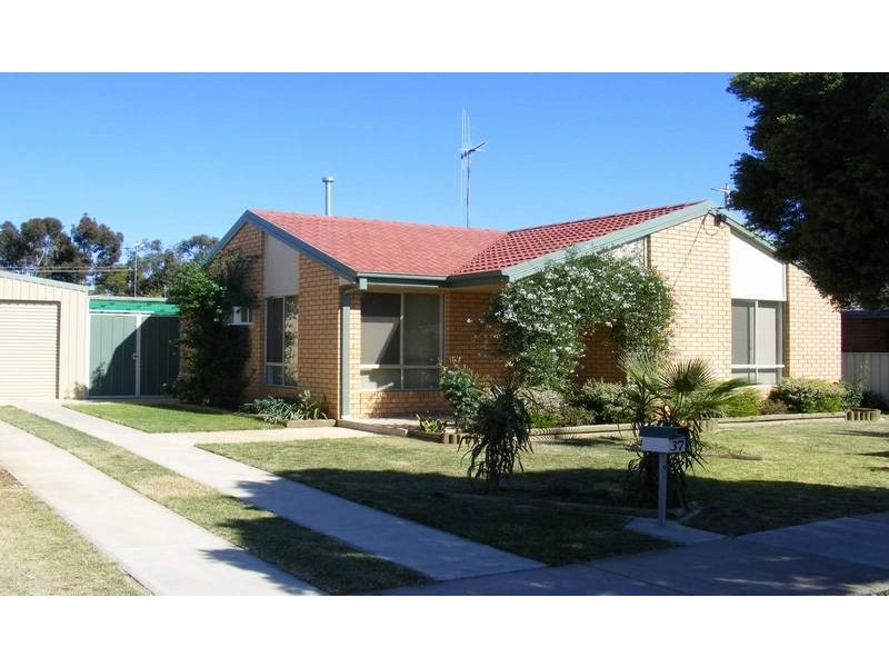 37 Crossthwaite Street, Kyabram VIC 3620