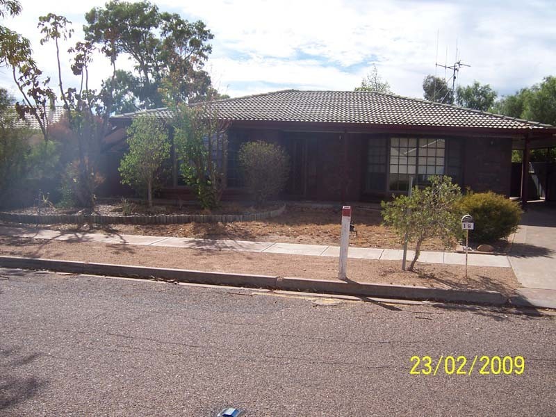 18 Simmons Crescent, Port Augusta West SA 5700