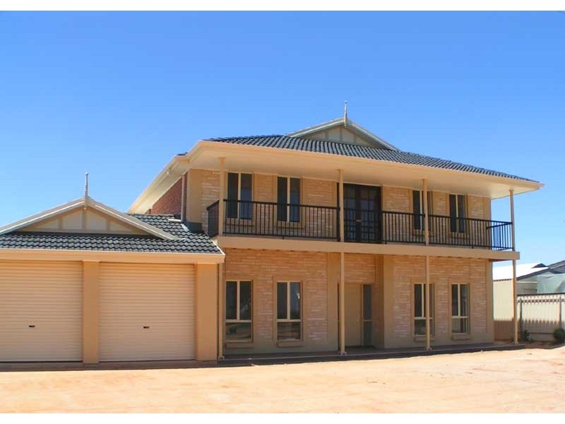 1 McConnal Road, Stirling North SA 5710