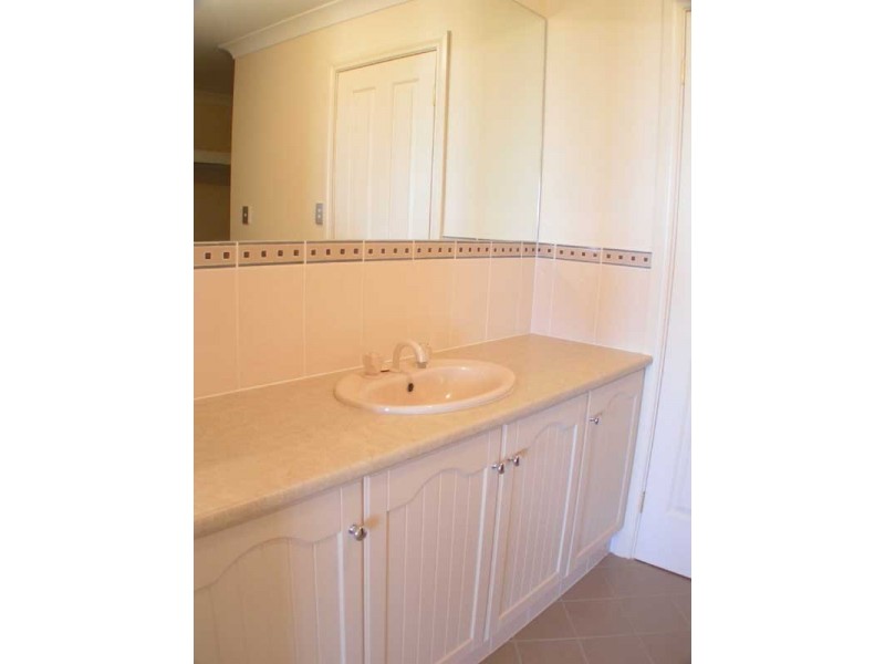 1 McConnal Road, Stirling North SA 5710