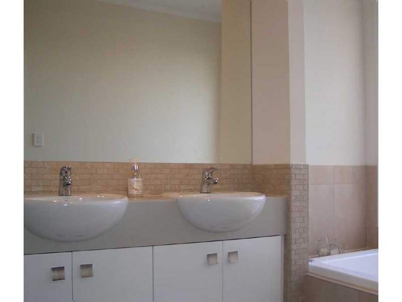 15 Catherine Street, Stirling North SA 5710