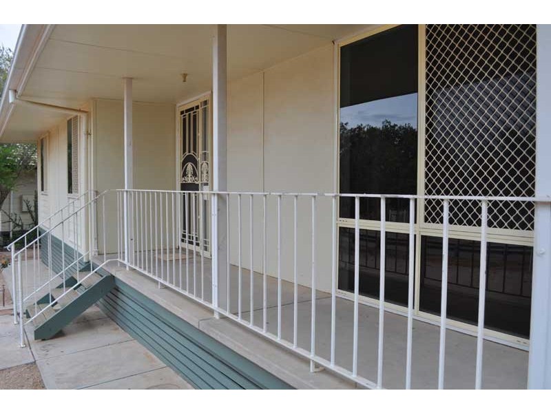96 Hurcombe Crescent, Port Augusta West SA 5700