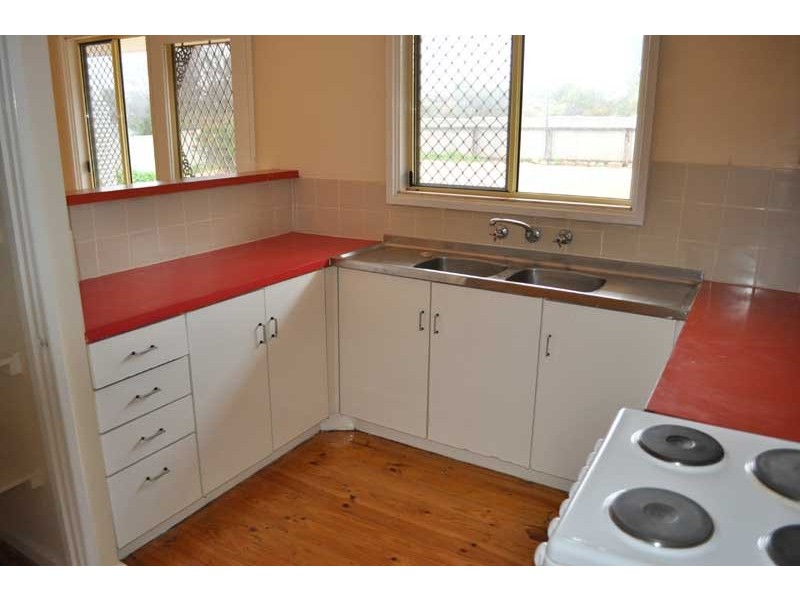 96 Hurcombe Crescent, Port Augusta West SA 5700