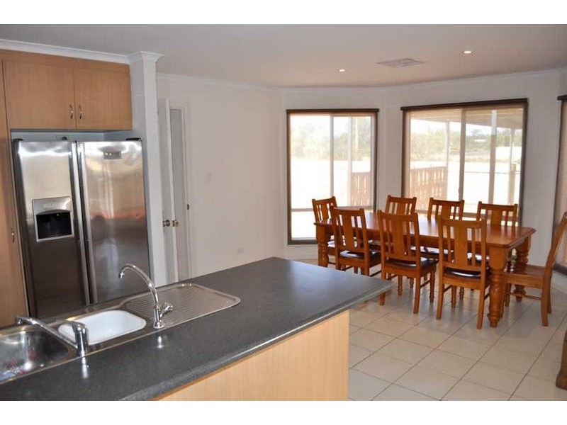 19 Rangeview Road, Stirling North SA 5710