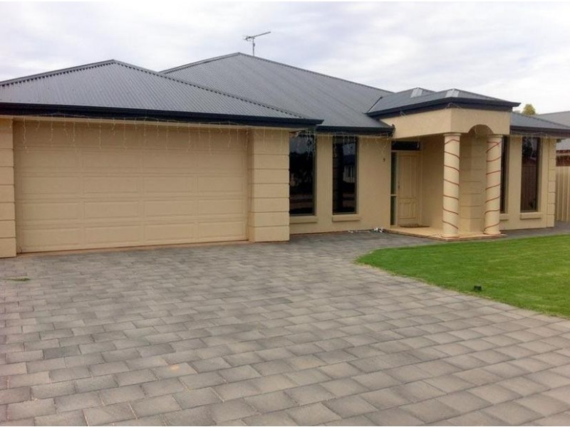 5 Edwards Street, Stirling North SA 5710