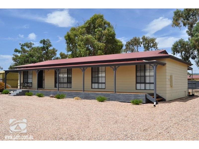 12 Kanyaka Avenue, Stirling North SA 5710