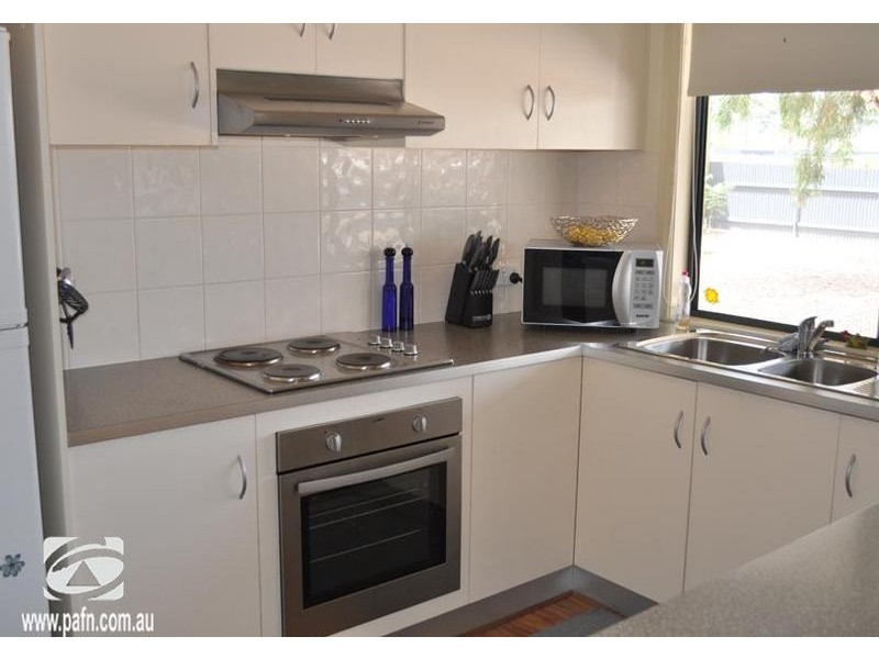 12 Kanyaka Avenue, Stirling North SA 5710