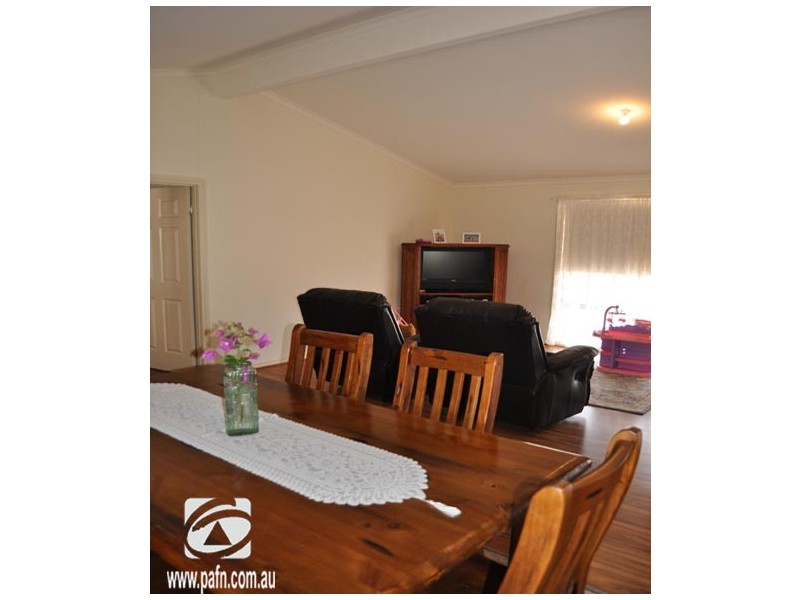 12 Kanyaka Avenue, Stirling North SA 5710