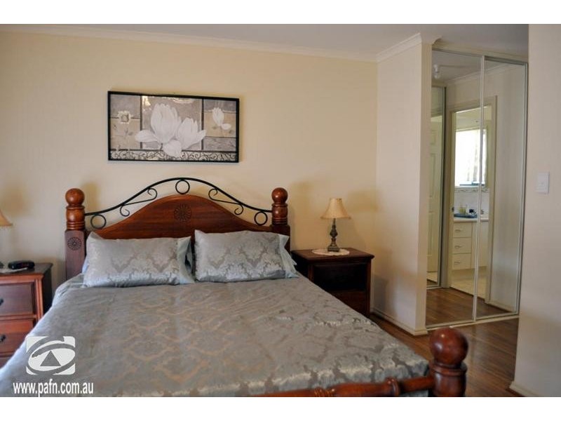 12 Kanyaka Avenue, Stirling North SA 5710