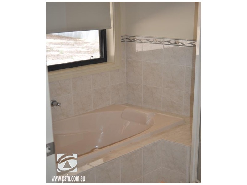 12 Kanyaka Avenue, Stirling North SA 5710