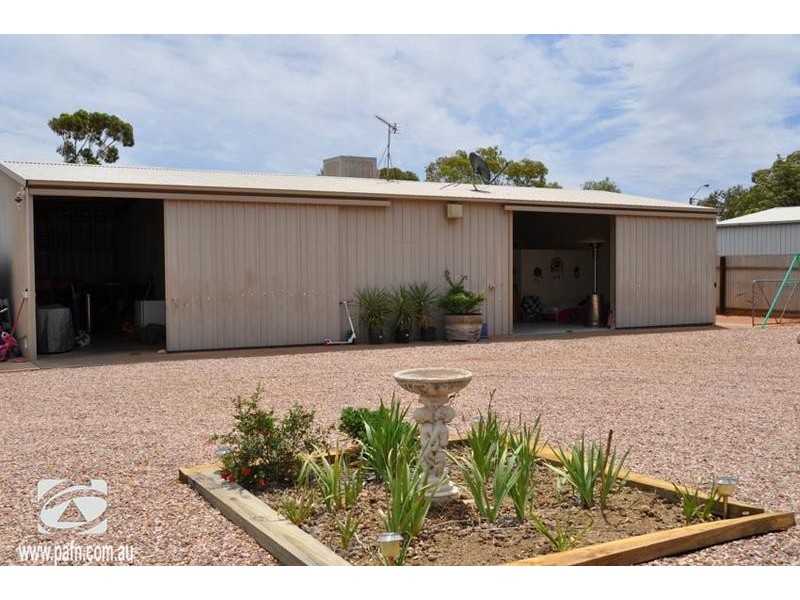 12 Kanyaka Avenue, Stirling North SA 5710