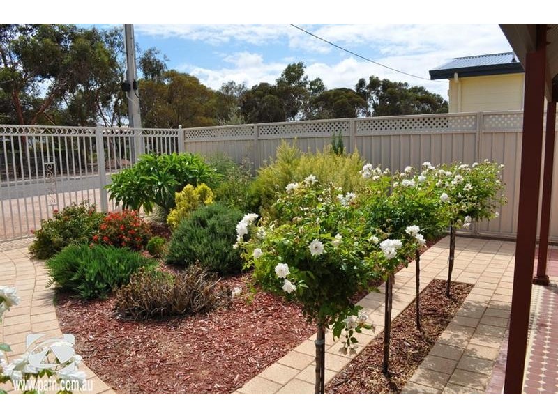 2 Wastell Street, Stirling North SA 5710