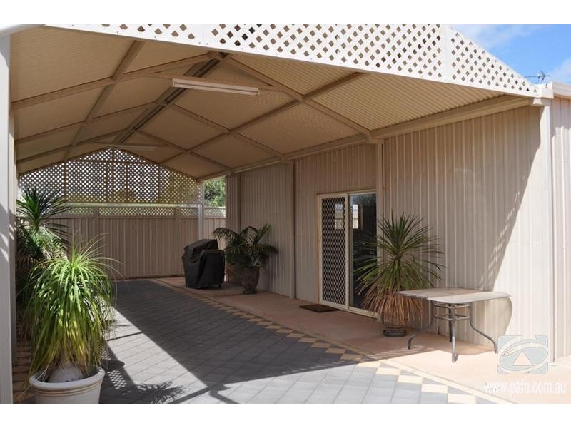 2 Wastell Street, Stirling North SA 5710