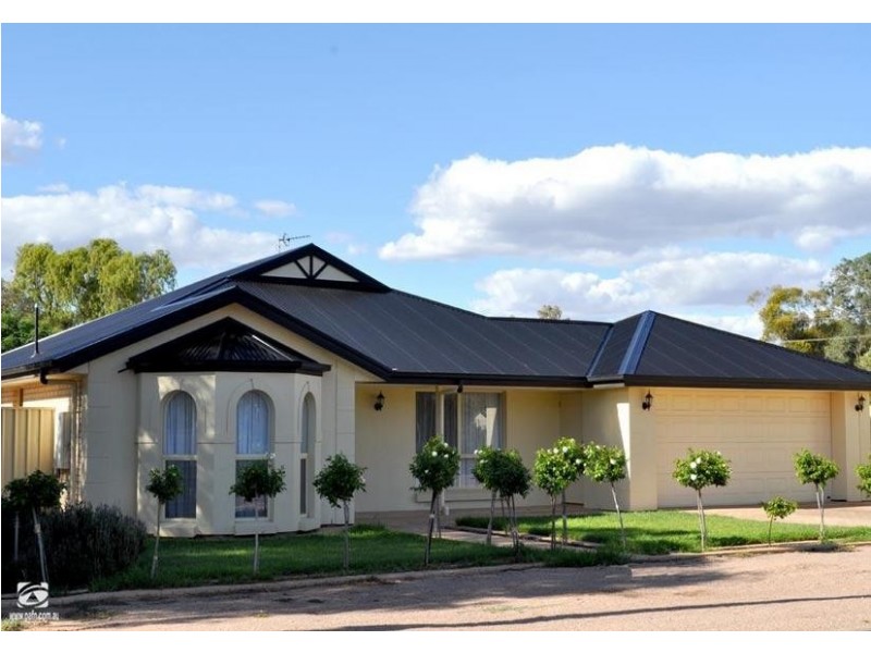 9 Brian Street, Stirling North SA 5710