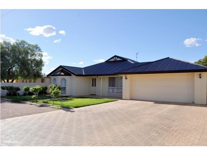 9 Brian Street, Stirling North SA 5710