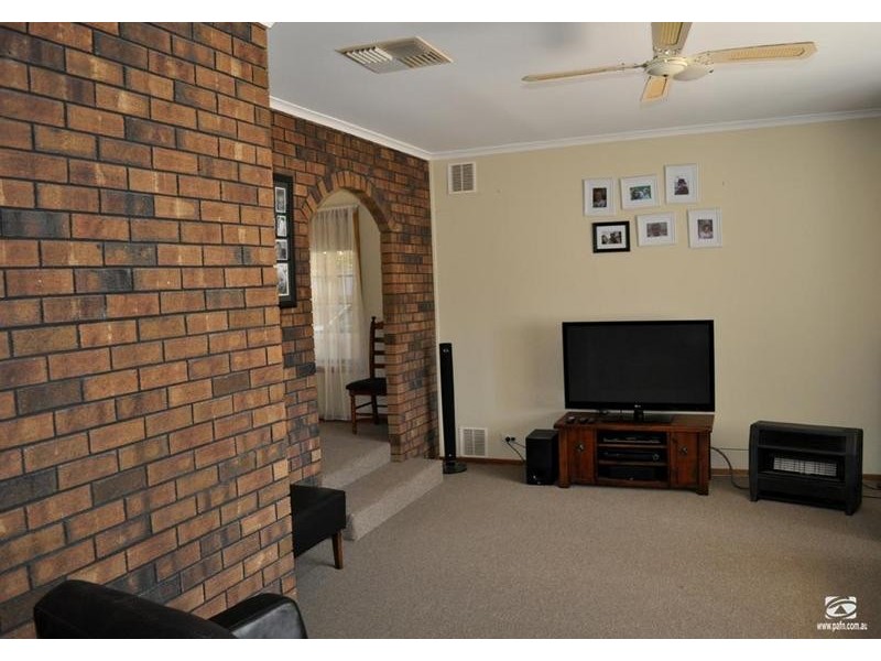 18 Simmons Crescent, Port Augusta West SA 5700