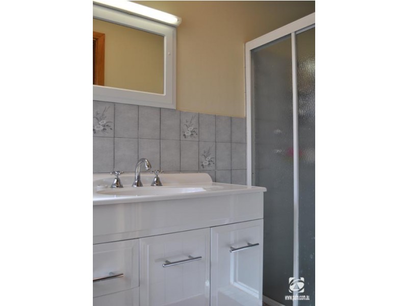 18 Simmons Crescent, Port Augusta West SA 5700