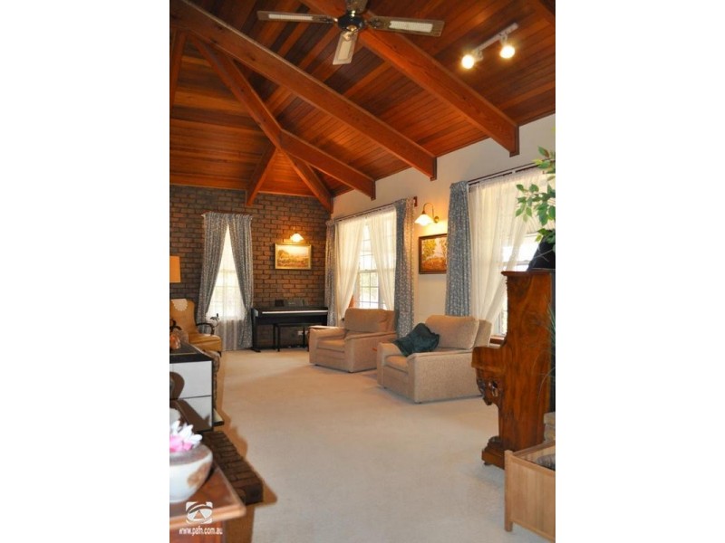 95 McConnal Road, Stirling North SA 5710