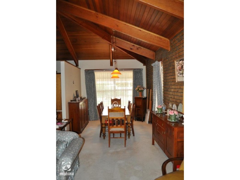 95 McConnal Road, Stirling North SA 5710