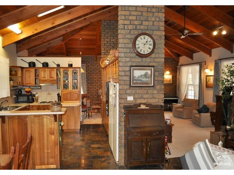 95 McConnal Road, Stirling North SA 5710