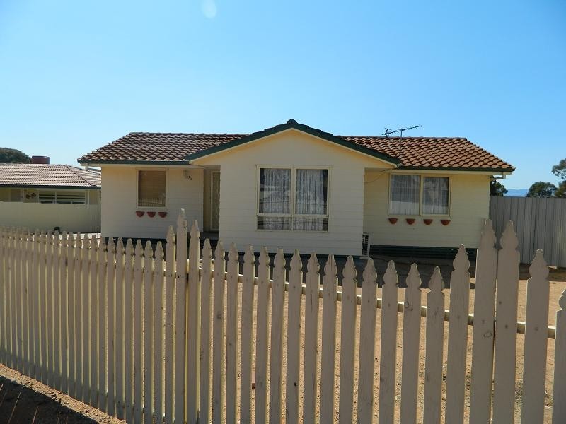 38 Chinnery Street, Port Augusta West SA 5700