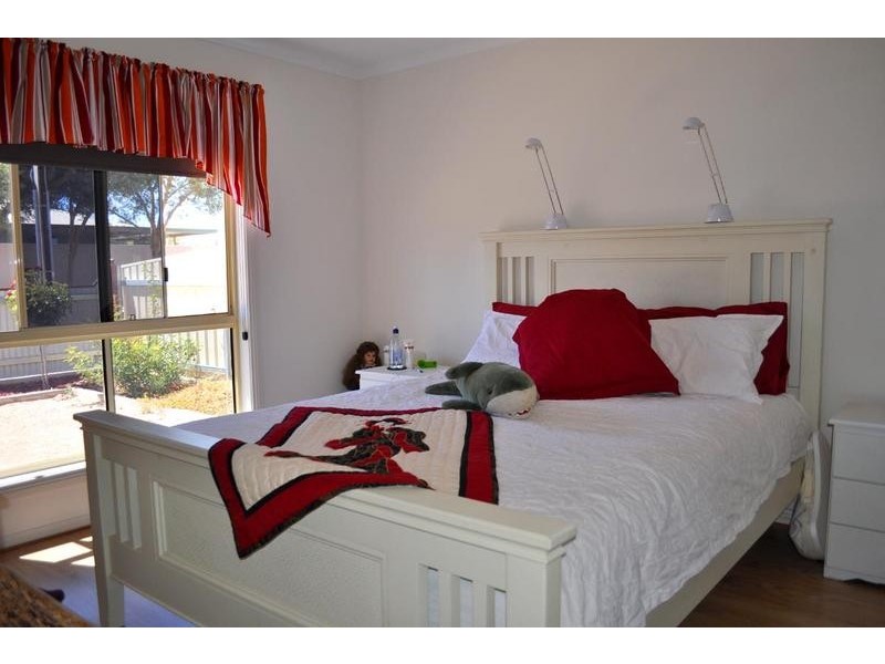 1 Jane Street, Stirling North SA 5710