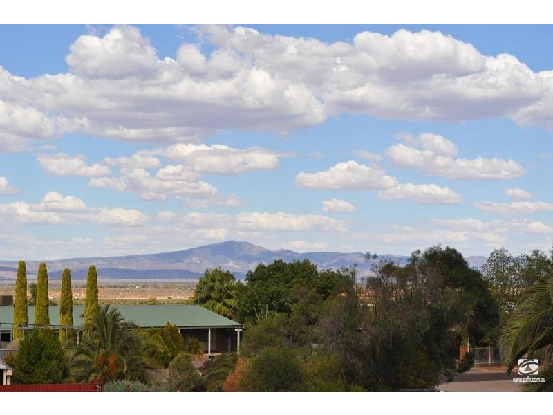 17 Crichton Drive, Port Augusta West SA 5700