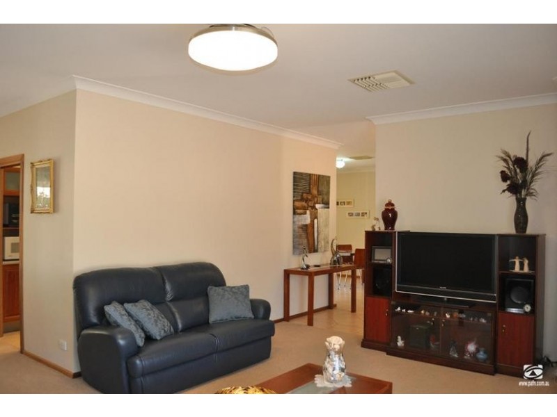 27 Edwards Street, Stirling North SA 5710