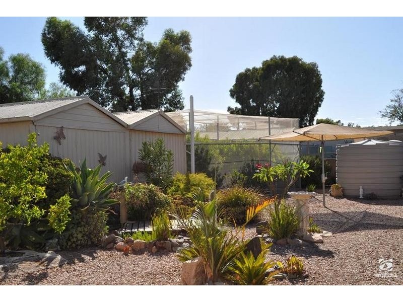 27 Edwards Street, Stirling North SA 5710