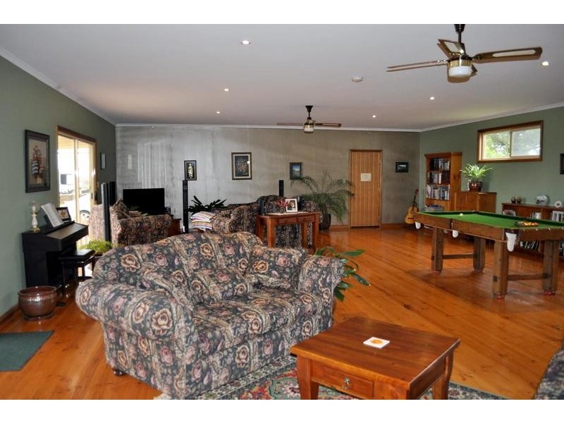51 Klingner Road, Jamestown SA 5491