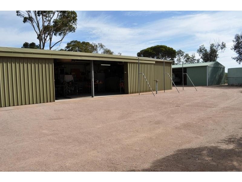 7 Great Western Plains Road, Stirling North SA 5710