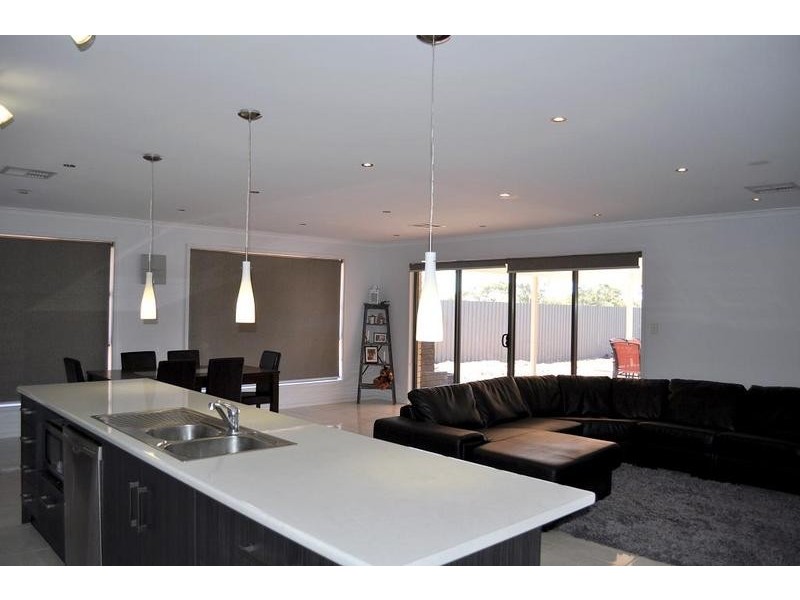 1A Great Western Plains Road, Stirling North SA 5710