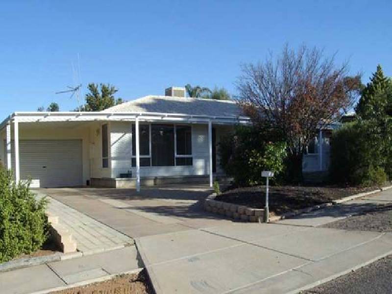 2 Crichton Drive, Port Augusta West SA 5700