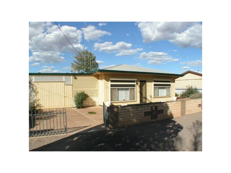 11 Mcconnal Road, Stirling North SA 5710