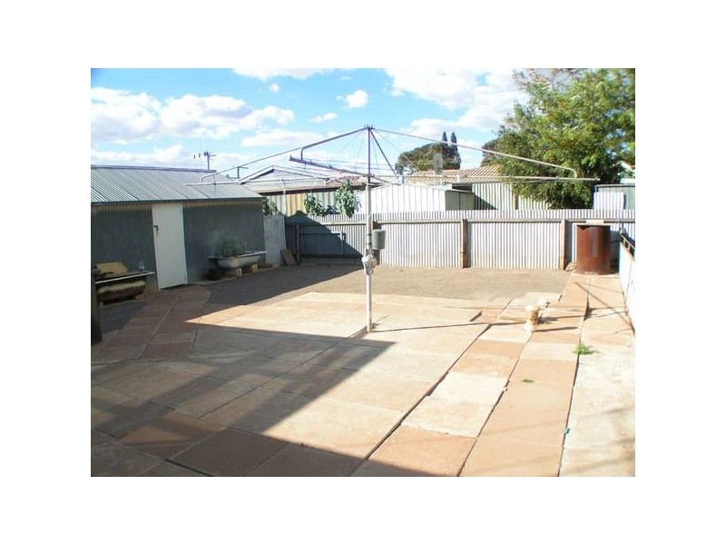 11 Mcconnal Road, Stirling North SA 5710